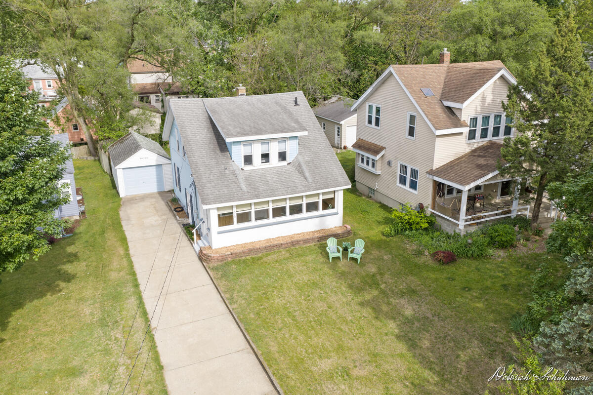 1520 Silver Creek Avenue SE Grand Rapids MI 49507