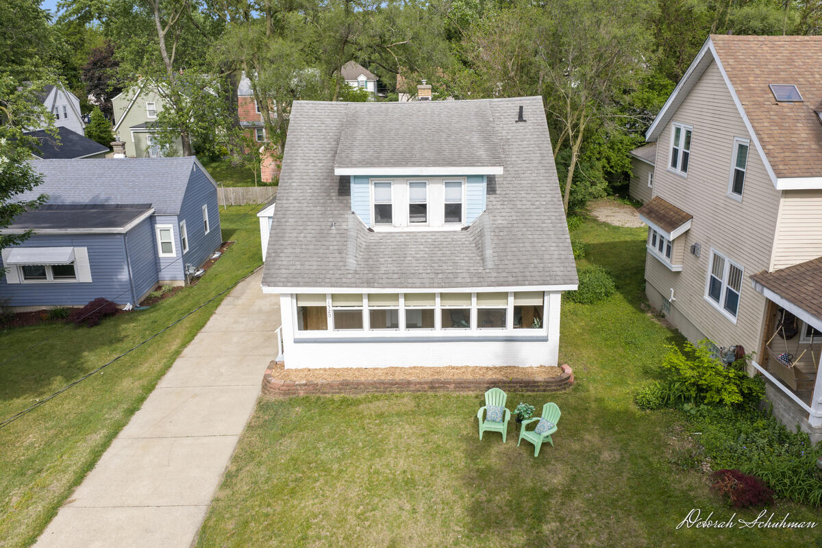 1520 Silver Creek Avenue SE Grand Rapids MI 49507