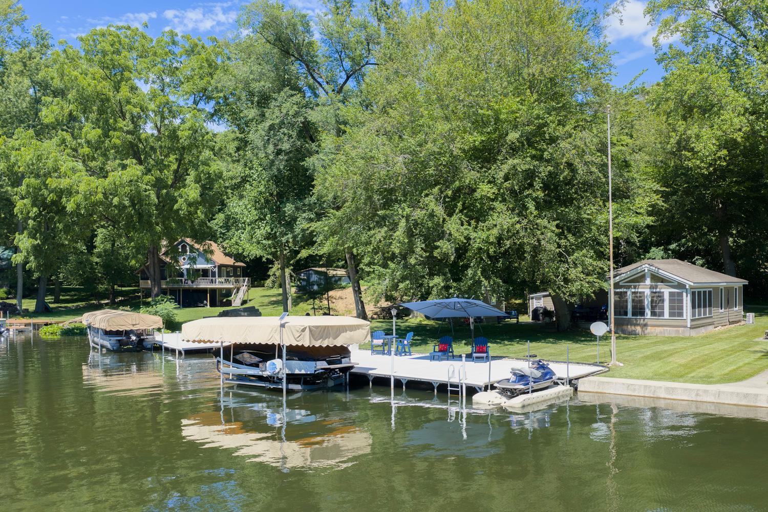61626 Lagoon Drive Cassopolis MI 49031