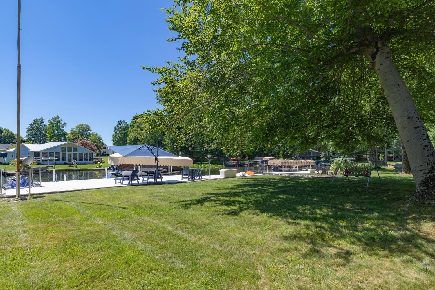61626 Lagoon Drive Cassopolis MI 49031