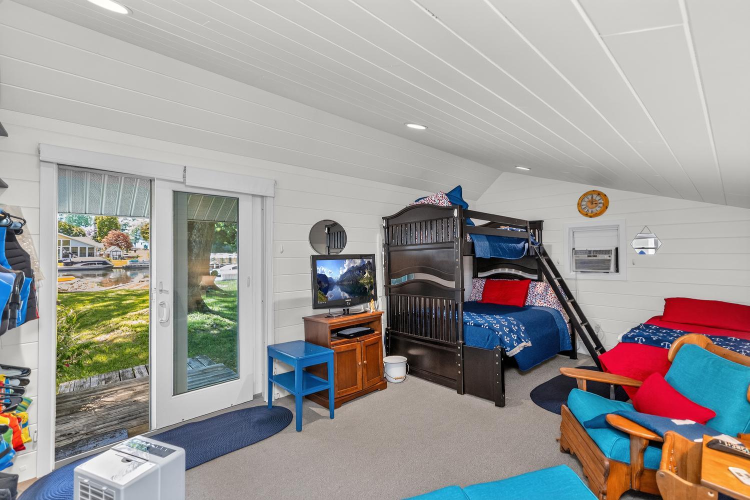 61626 Lagoon Drive Cassopolis MI 49031