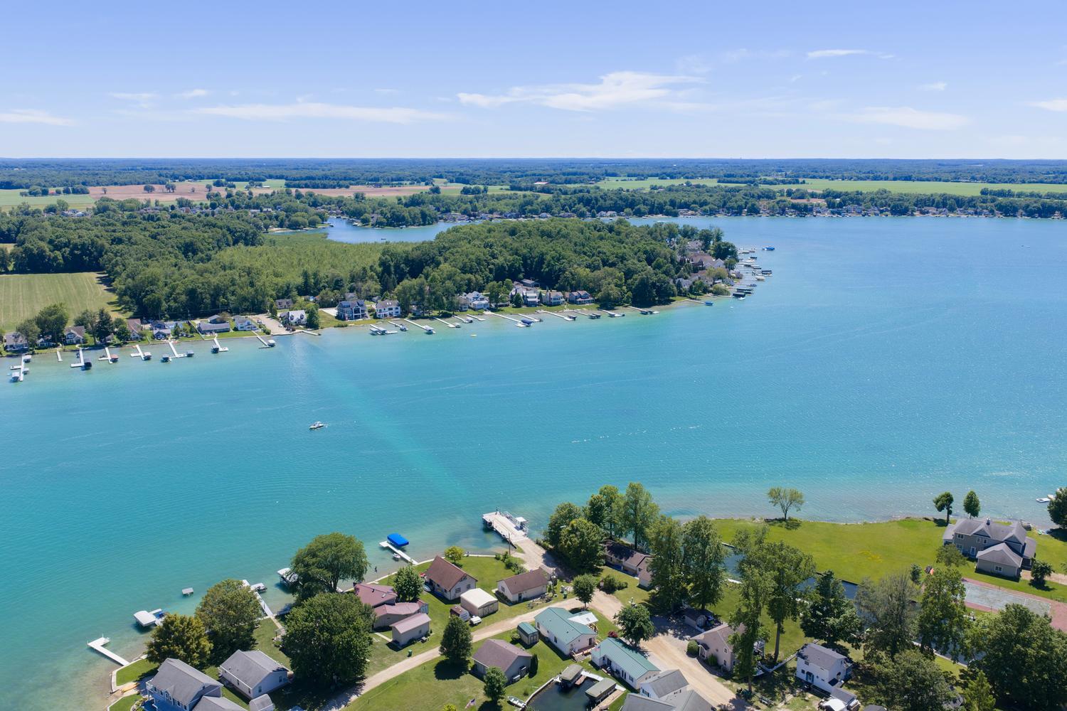 61626 Lagoon Drive Cassopolis MI 49031