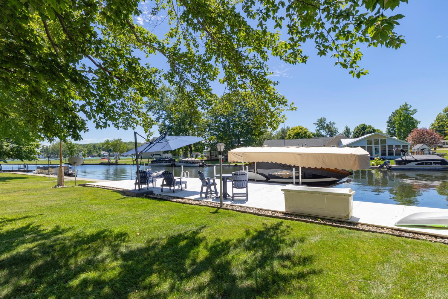 61626 Lagoon Drive Cassopolis MI 49031