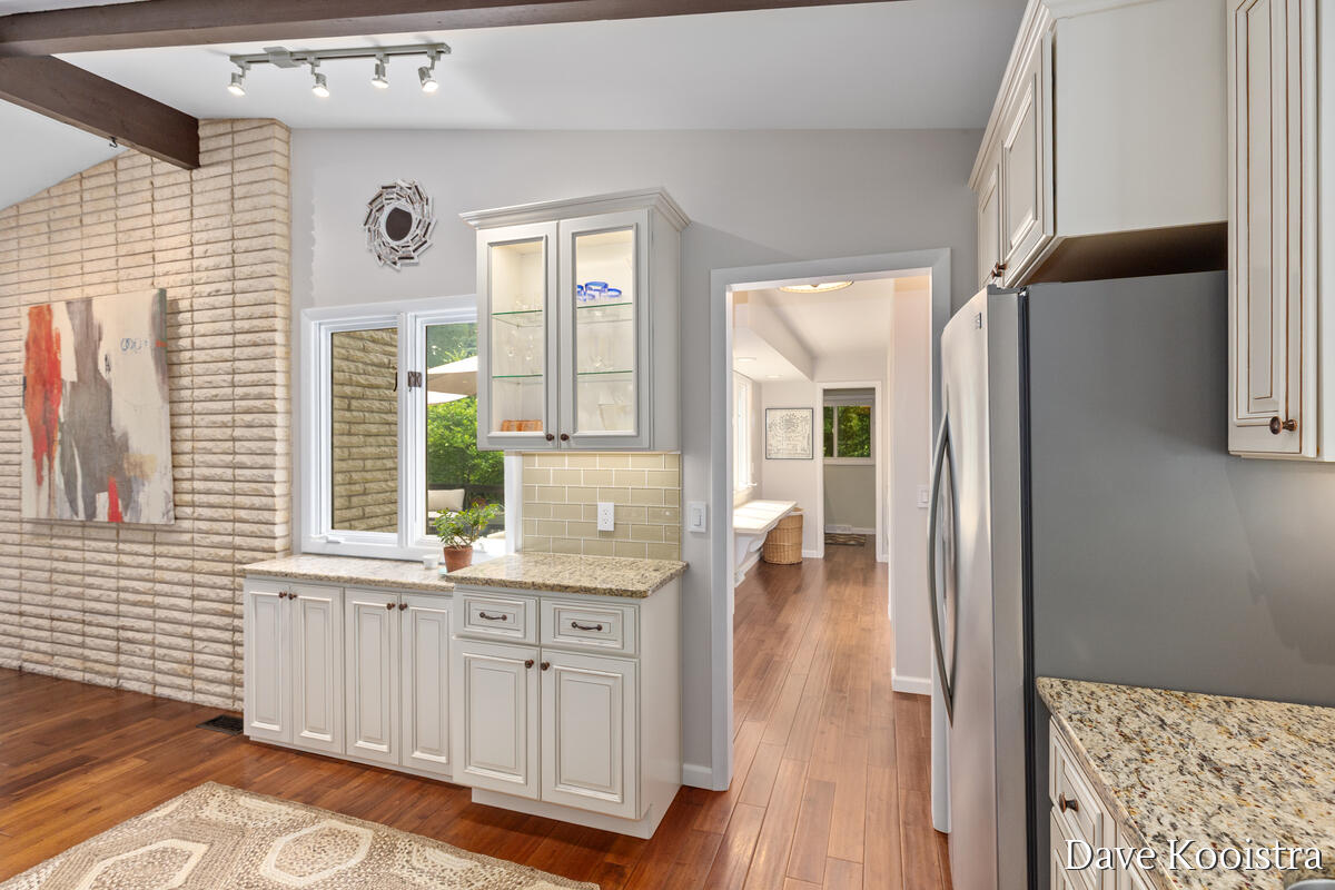2480 Burton Woods Court SE Grand Rapids MI 49546