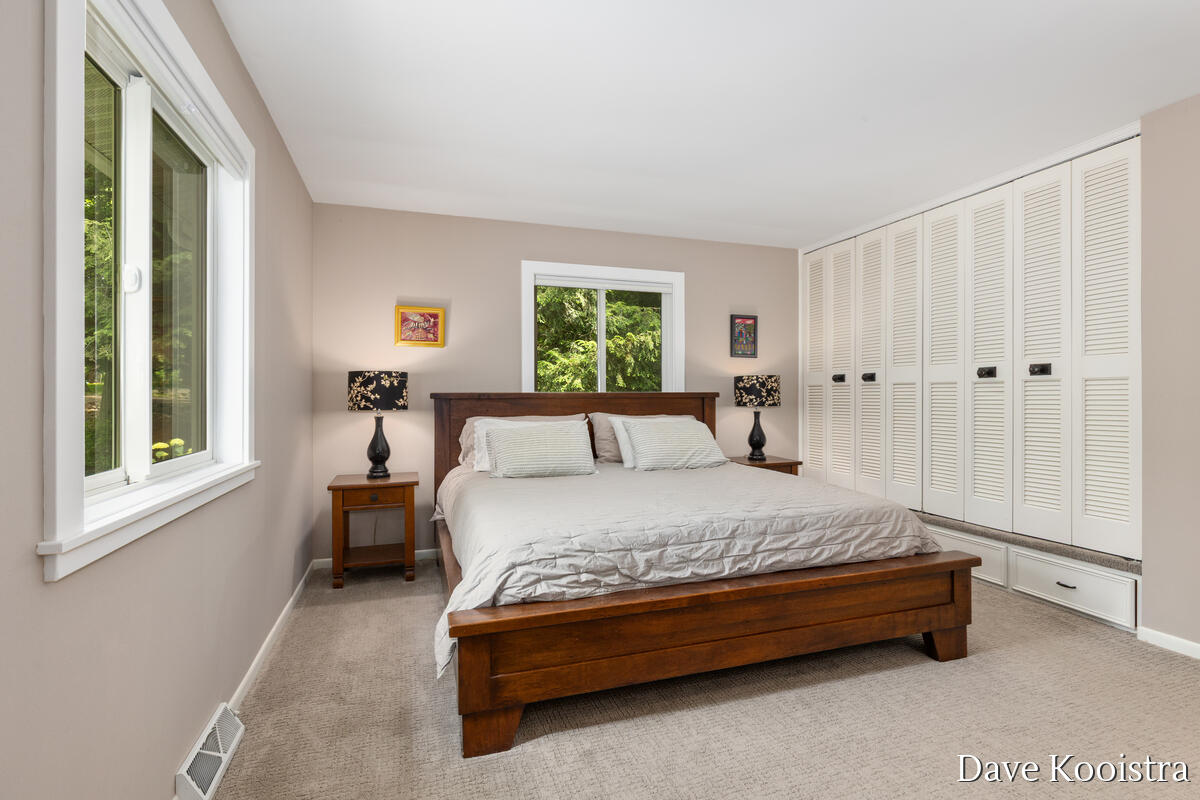 2480 Burton Woods Court SE Grand Rapids MI 49546