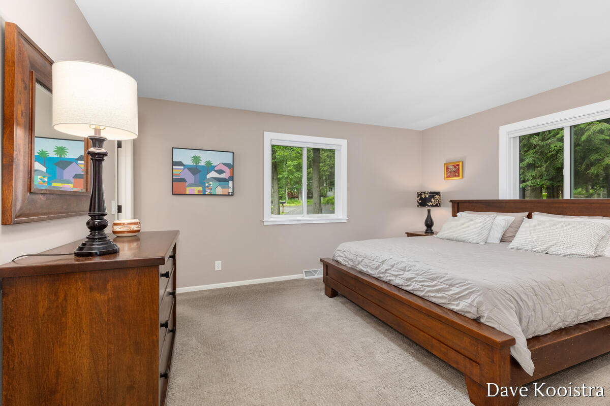2480 Burton Woods Court SE Grand Rapids MI 49546