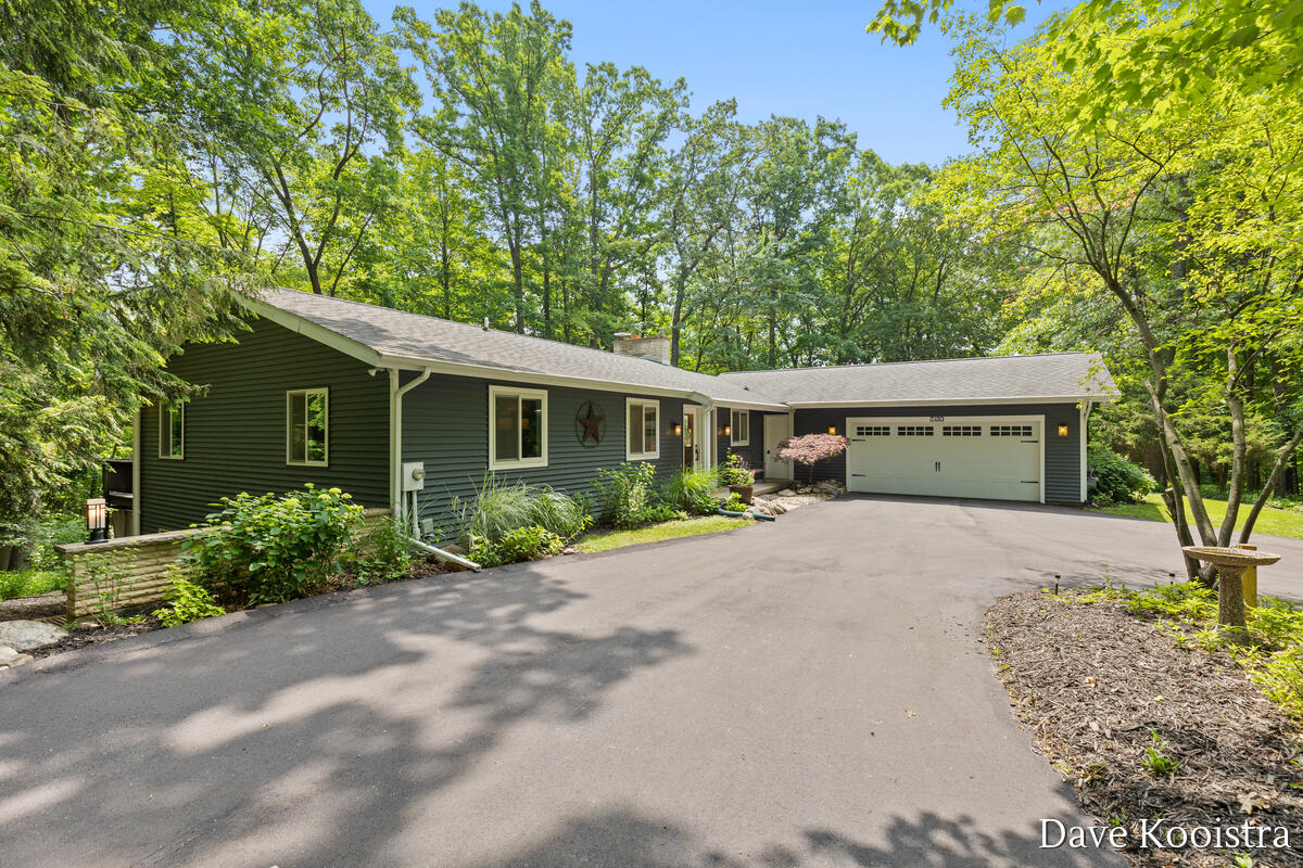 2480 Burton Woods Court SE Grand Rapids MI 49546