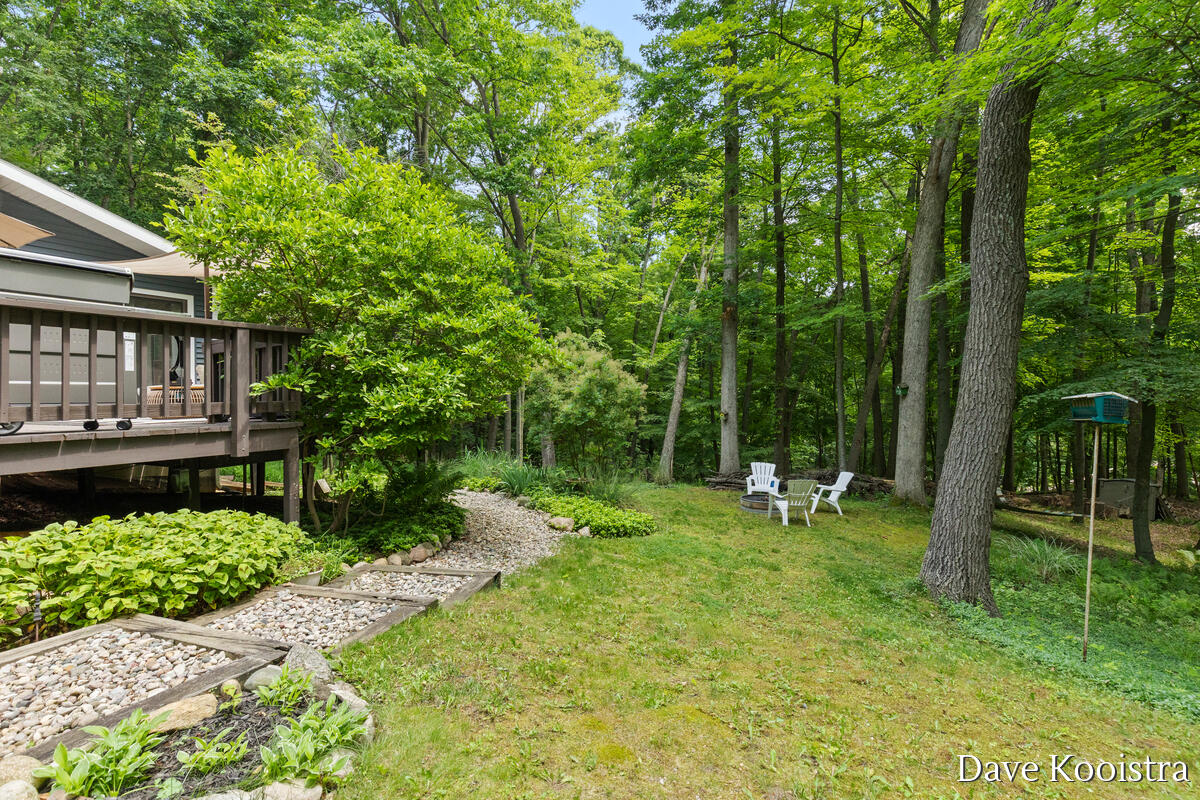 2480 Burton Woods Court SE Grand Rapids MI 49546