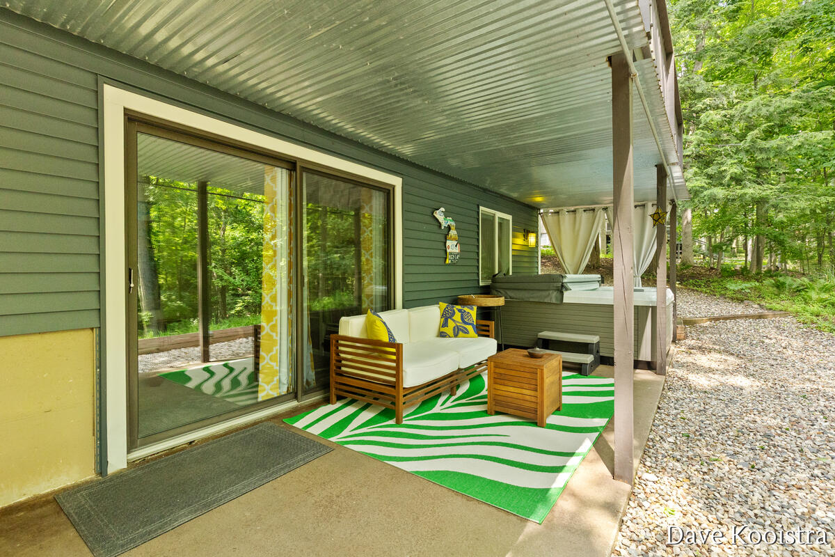2480 Burton Woods Court SE Grand Rapids MI 49546