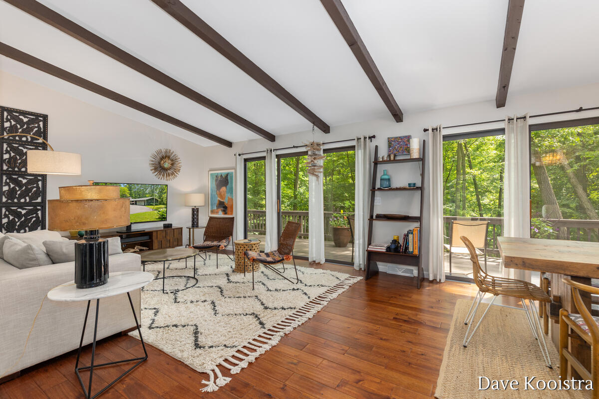 2480 Burton Woods Court SE Grand Rapids MI 49546