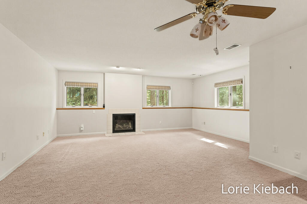 11940 Lakeshore Avenue Grand Haven MI 49417