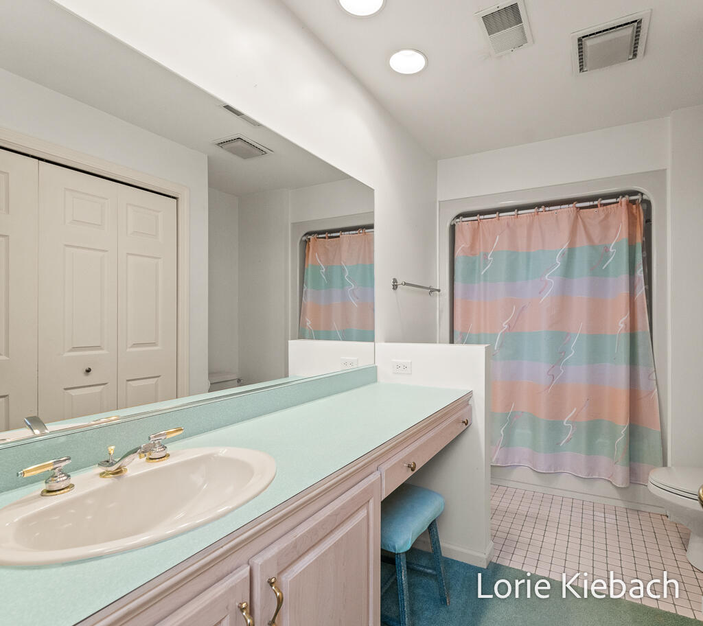 11940 Lakeshore Avenue Grand Haven MI 49417