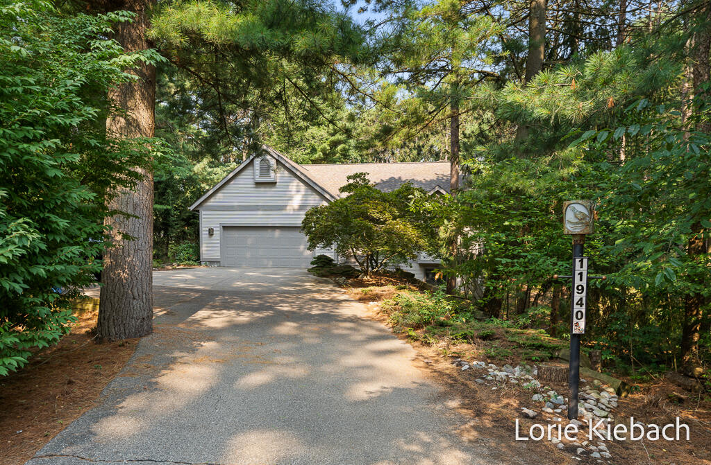 11940 Lakeshore Avenue Grand Haven MI 49417