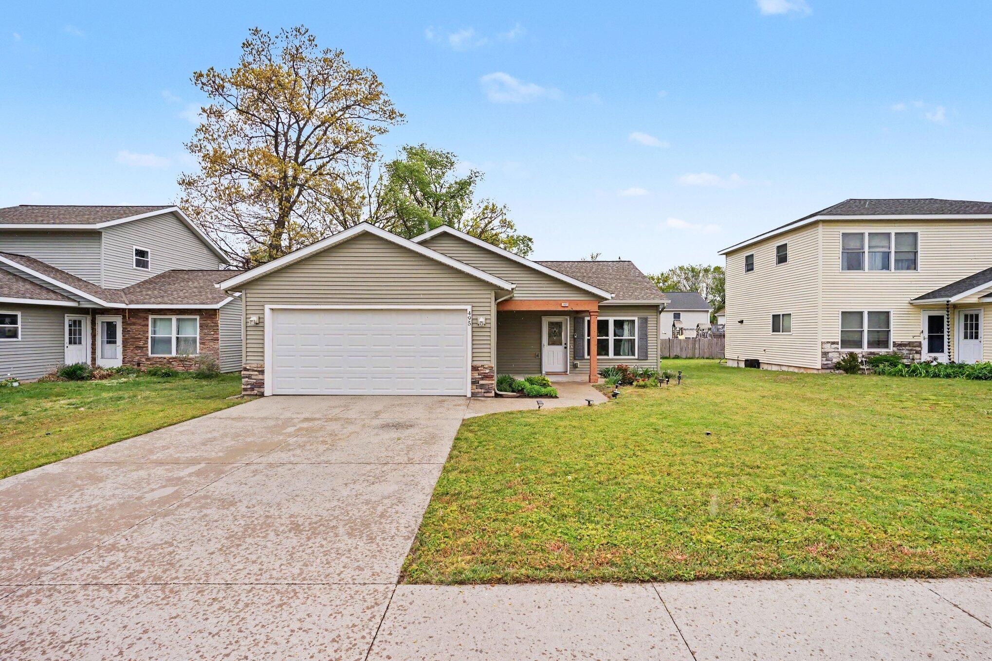 495 W 24th Street Holland MI 49423