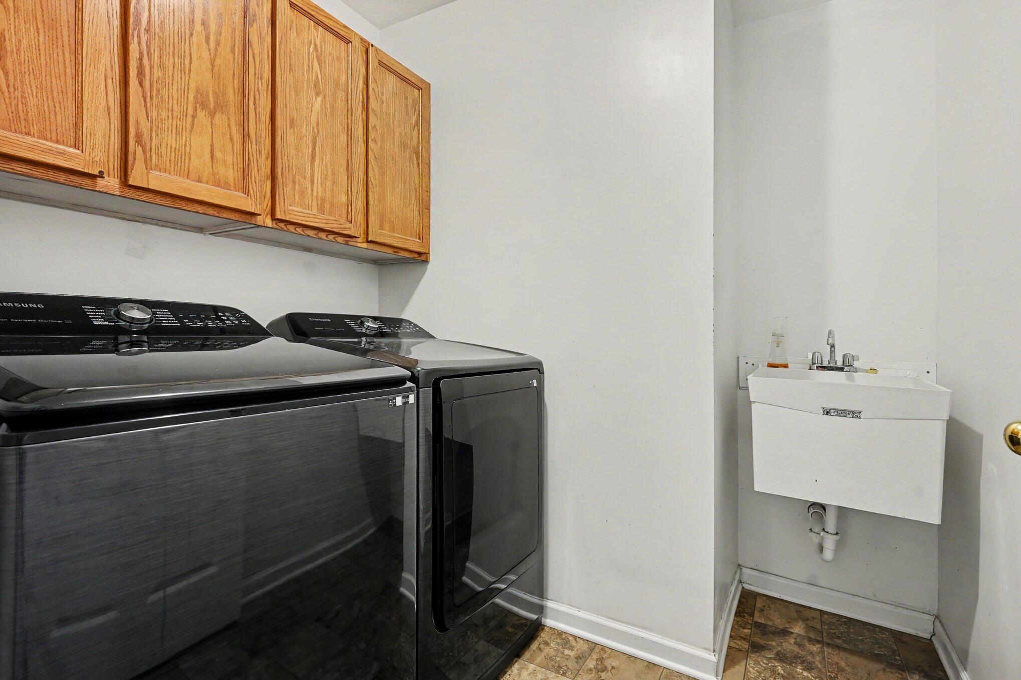 495 W 24th Street Holland MI 49423