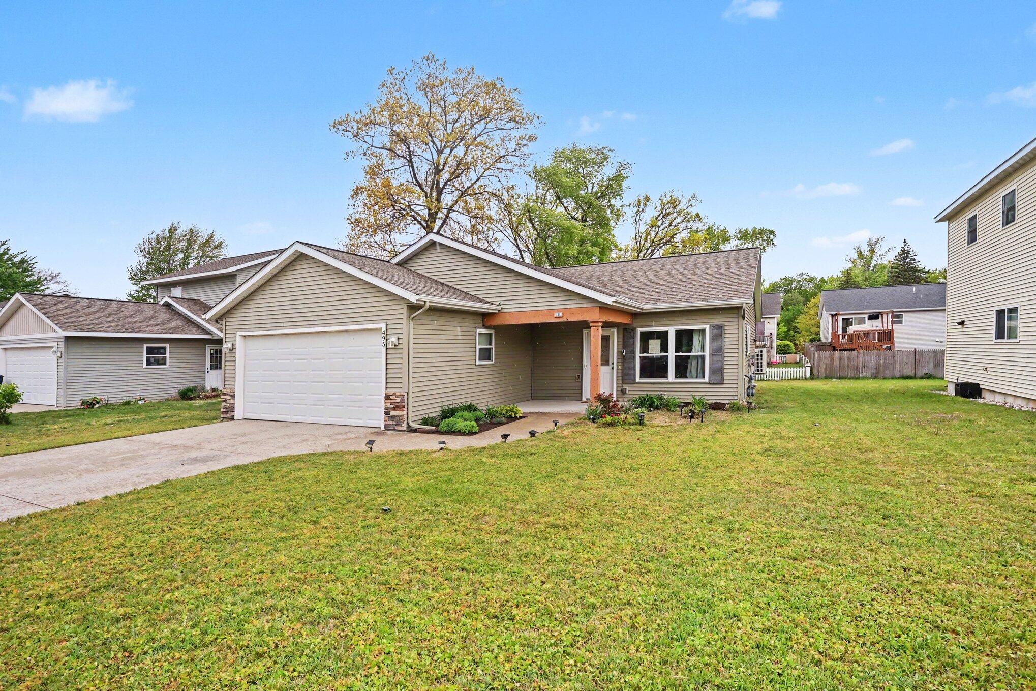 495 W 24th Street Holland MI 49423