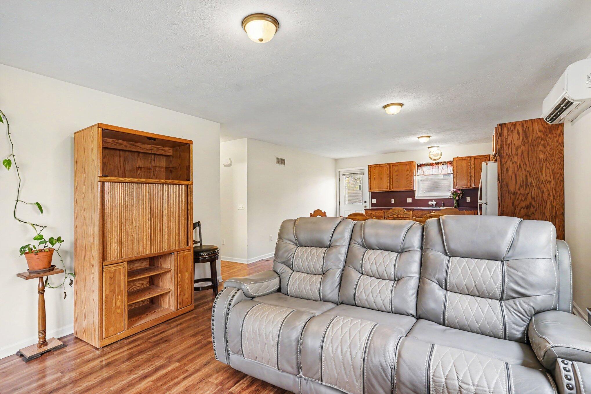 495 W 24th Street Holland MI 49423