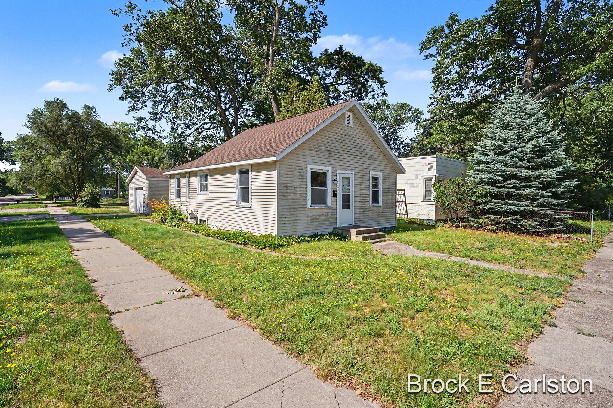 2309 Philo Avenue Muskegon MI 49441