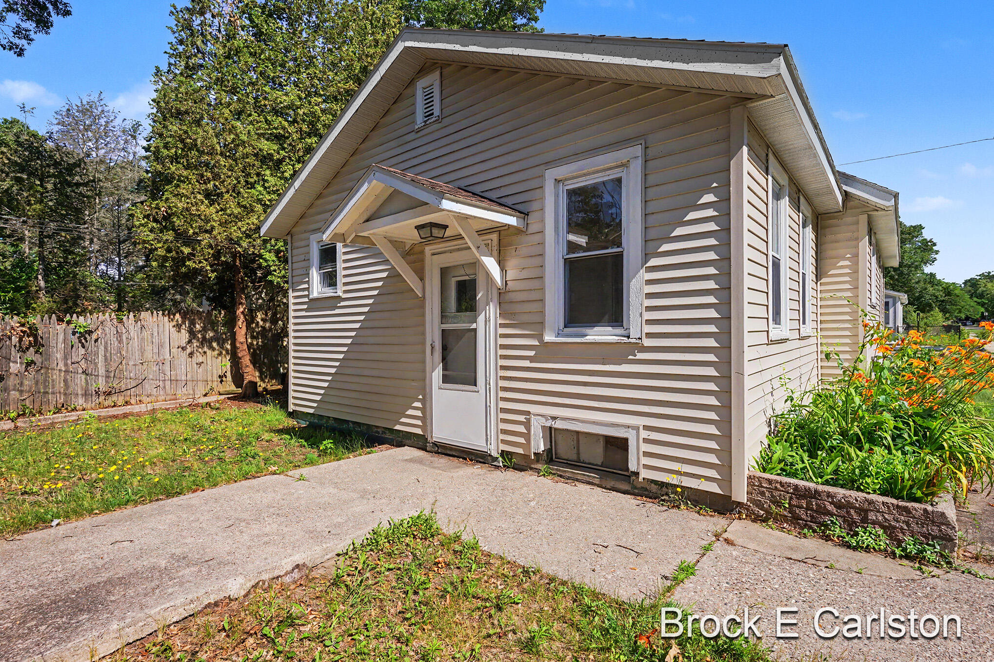 2309 Philo Avenue Muskegon MI 49441