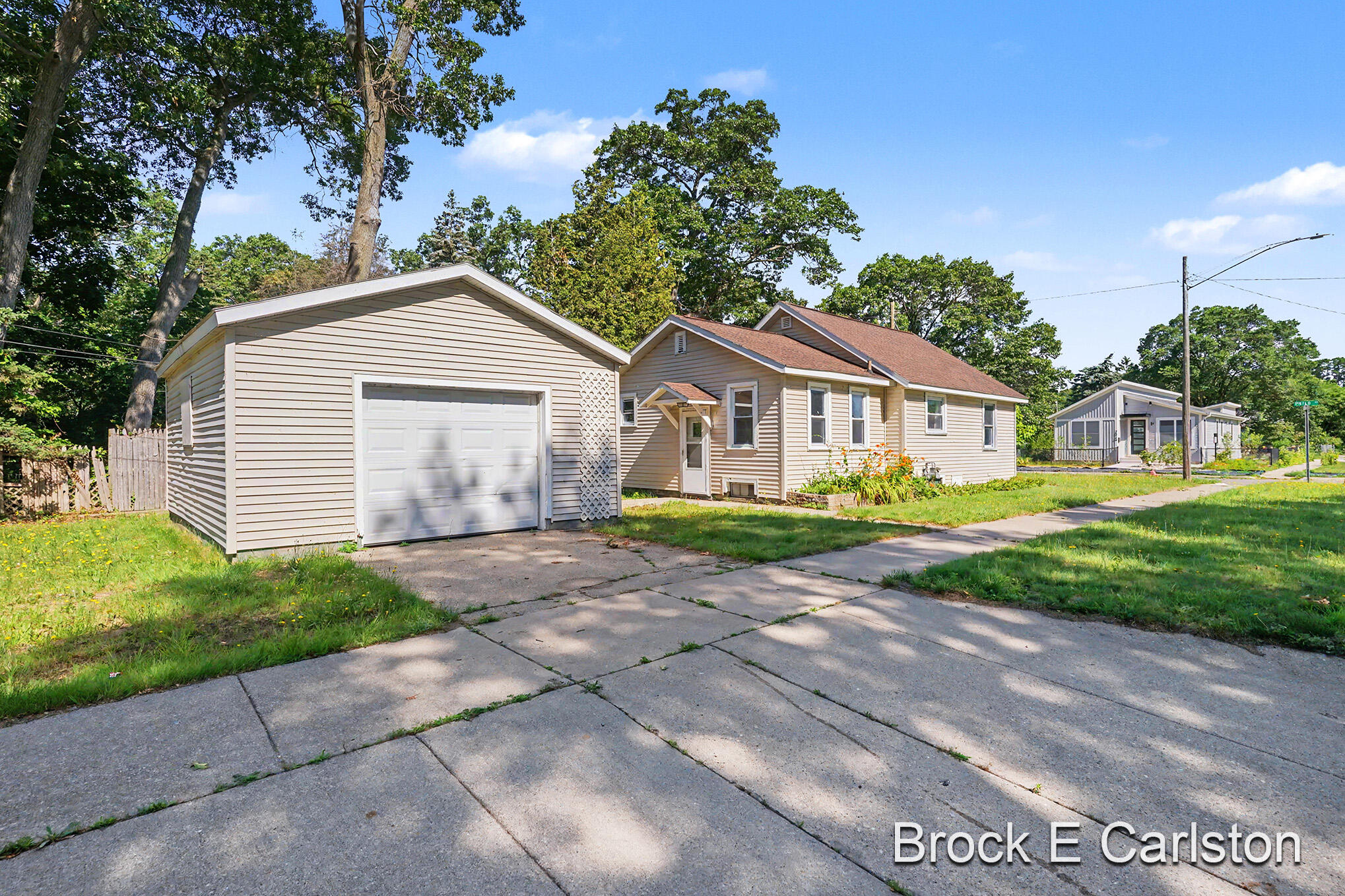 2309 Philo Avenue Muskegon MI 49441