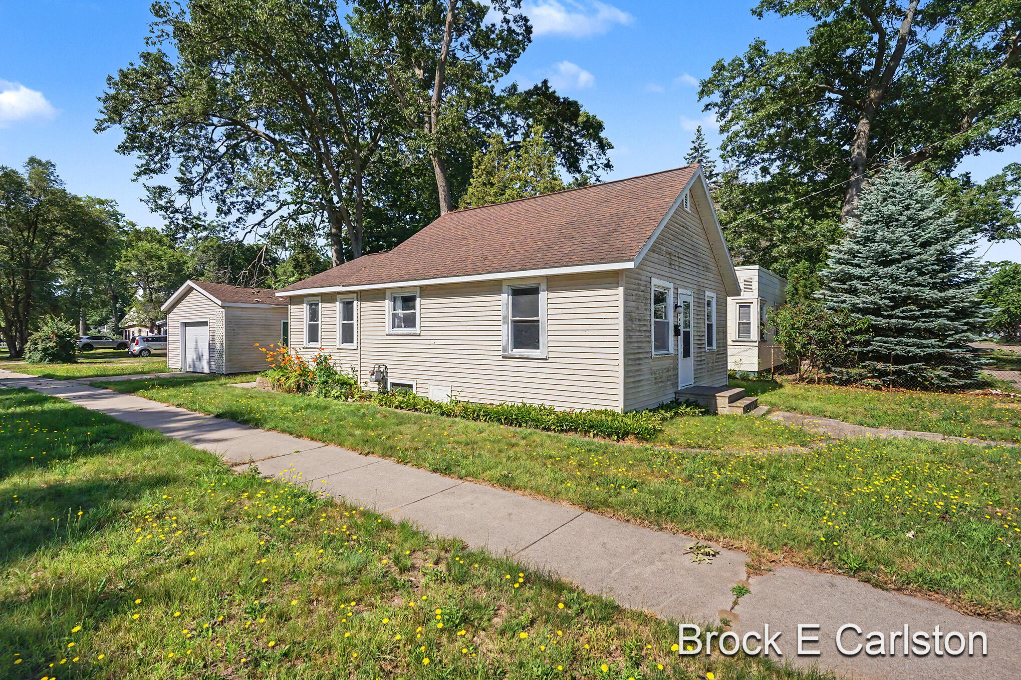 2309 Philo Avenue Muskegon MI 49441