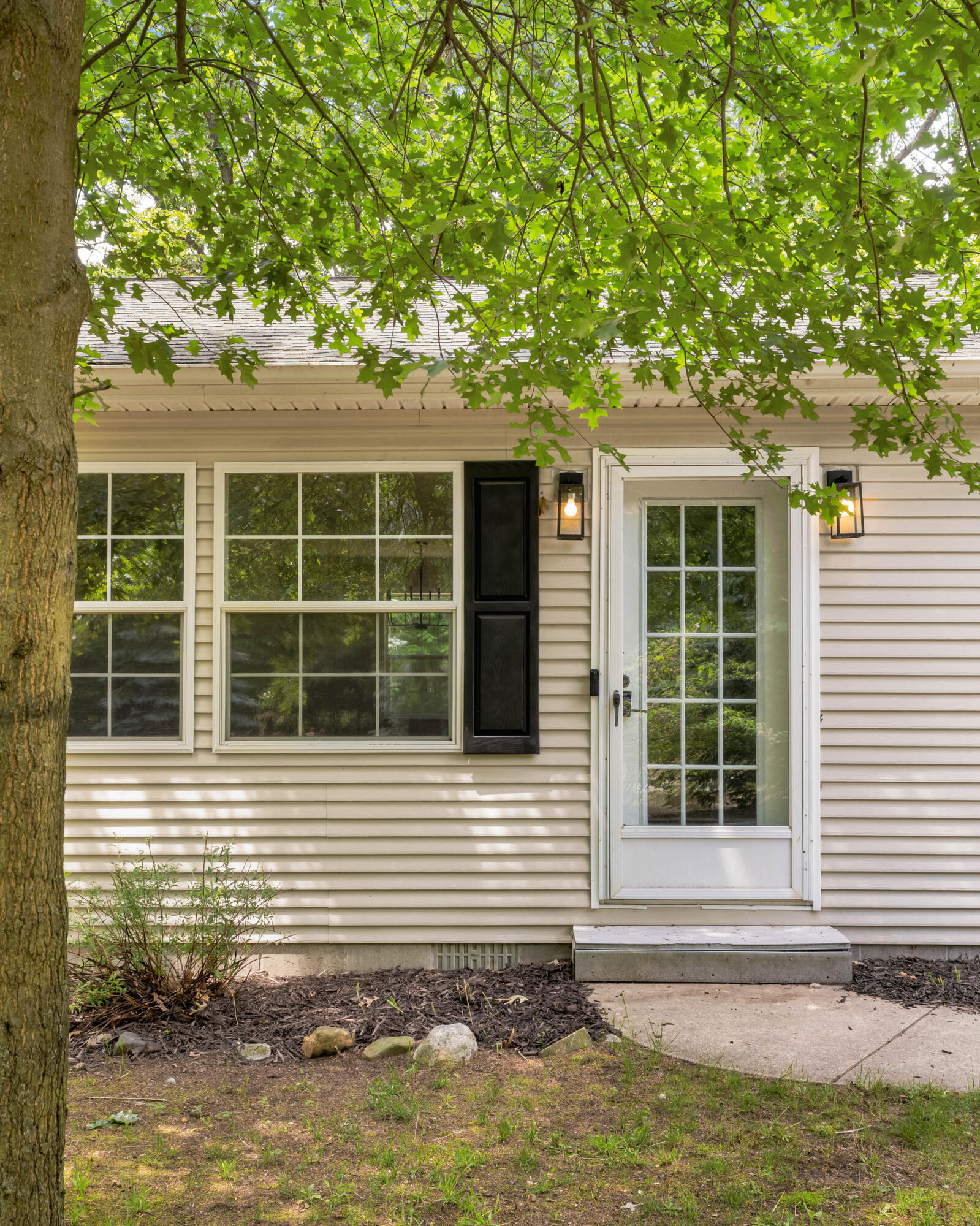 13726 Jennifer Road Grand Haven MI 49417