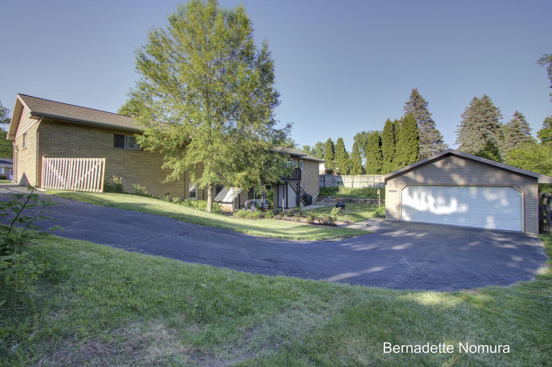 1906 Andrew Street SE Grand Rapids MI 49508