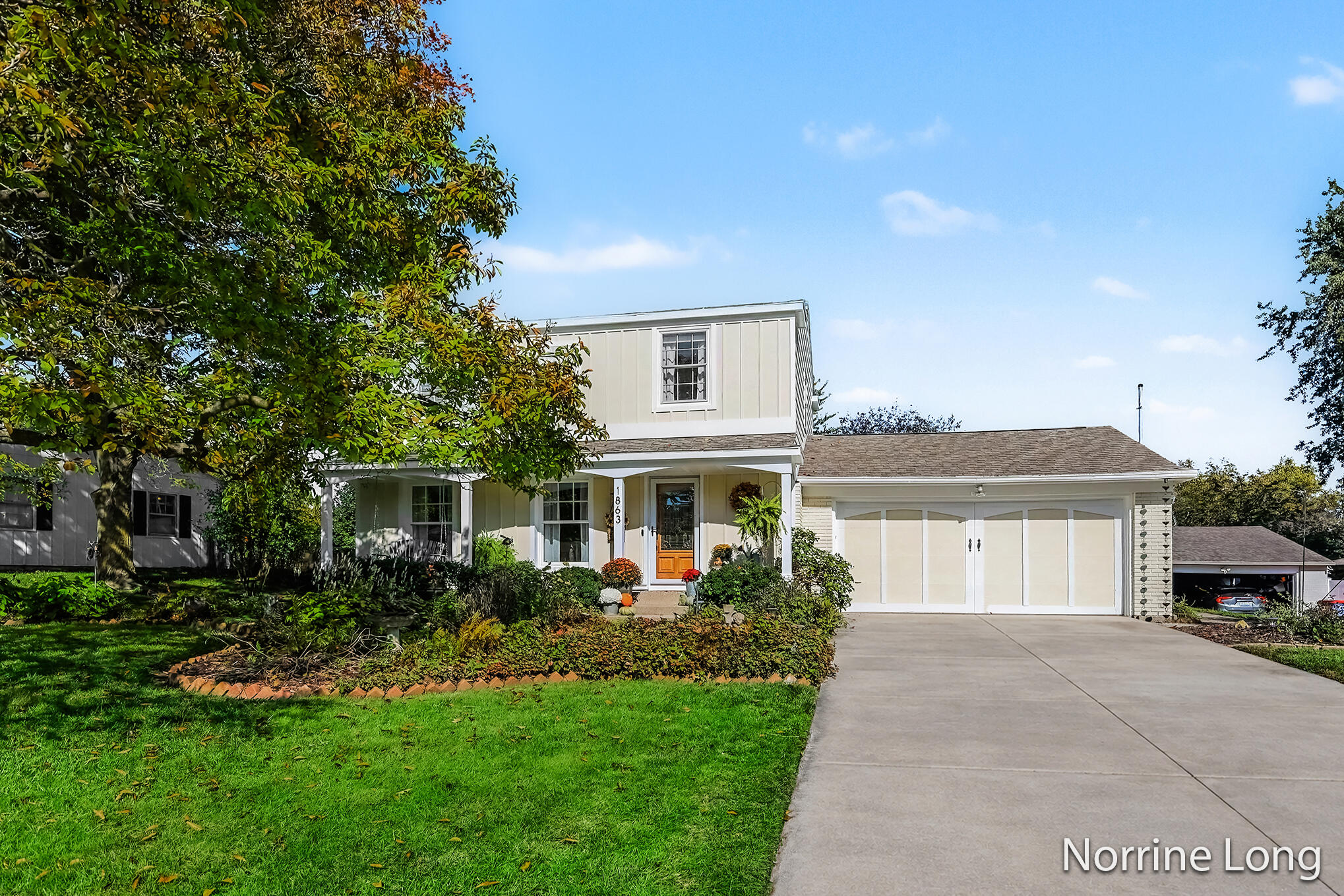 1863 Eastbrook Street SE Grand Rapids MI 49508