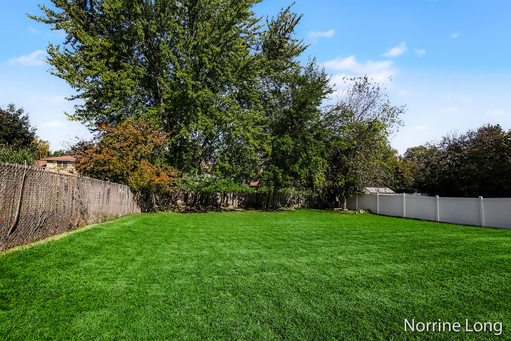 1863 Eastbrook Street SE Grand Rapids MI 49508