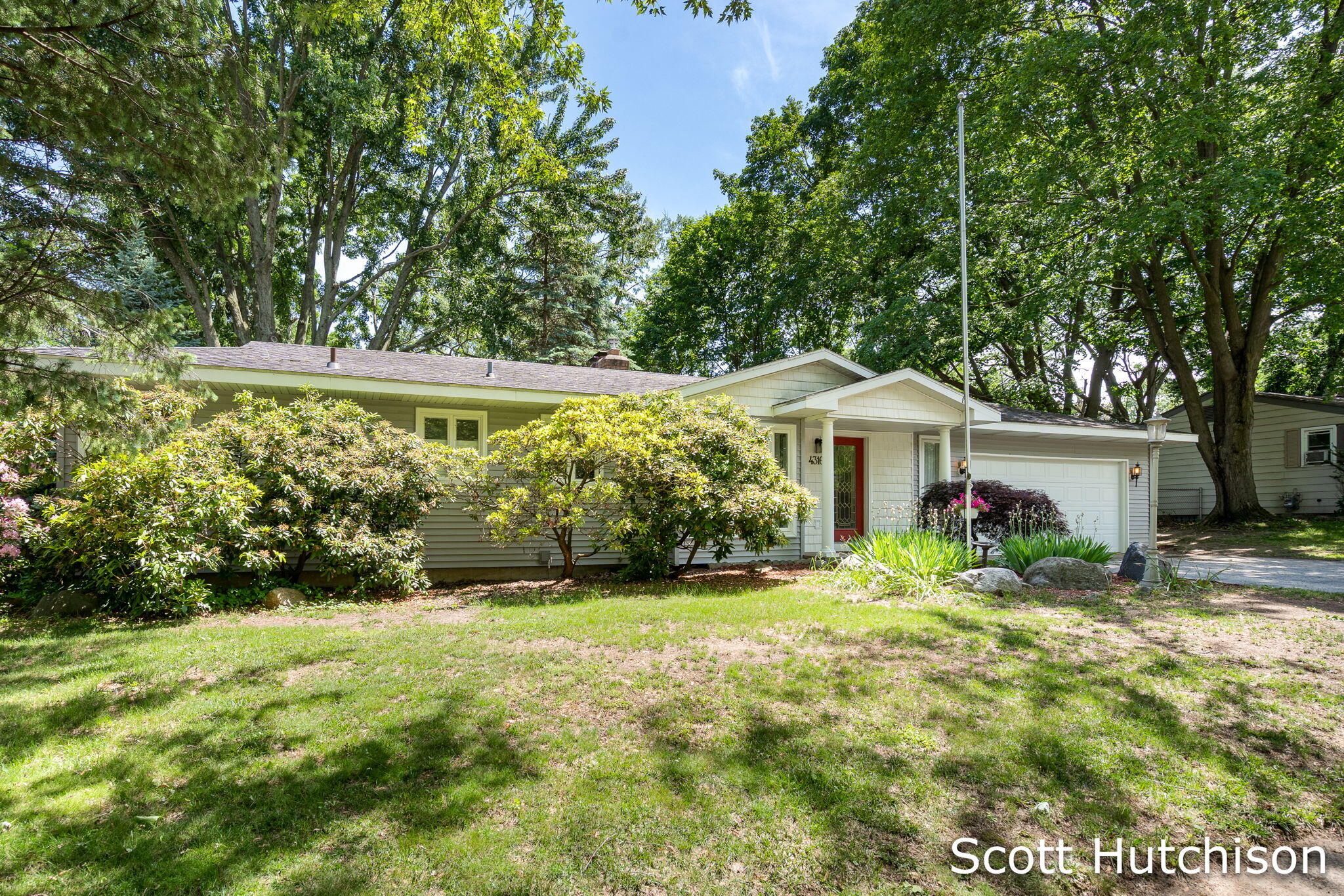 4316 Kennilworth Drive SE Grand Rapids MI 49546