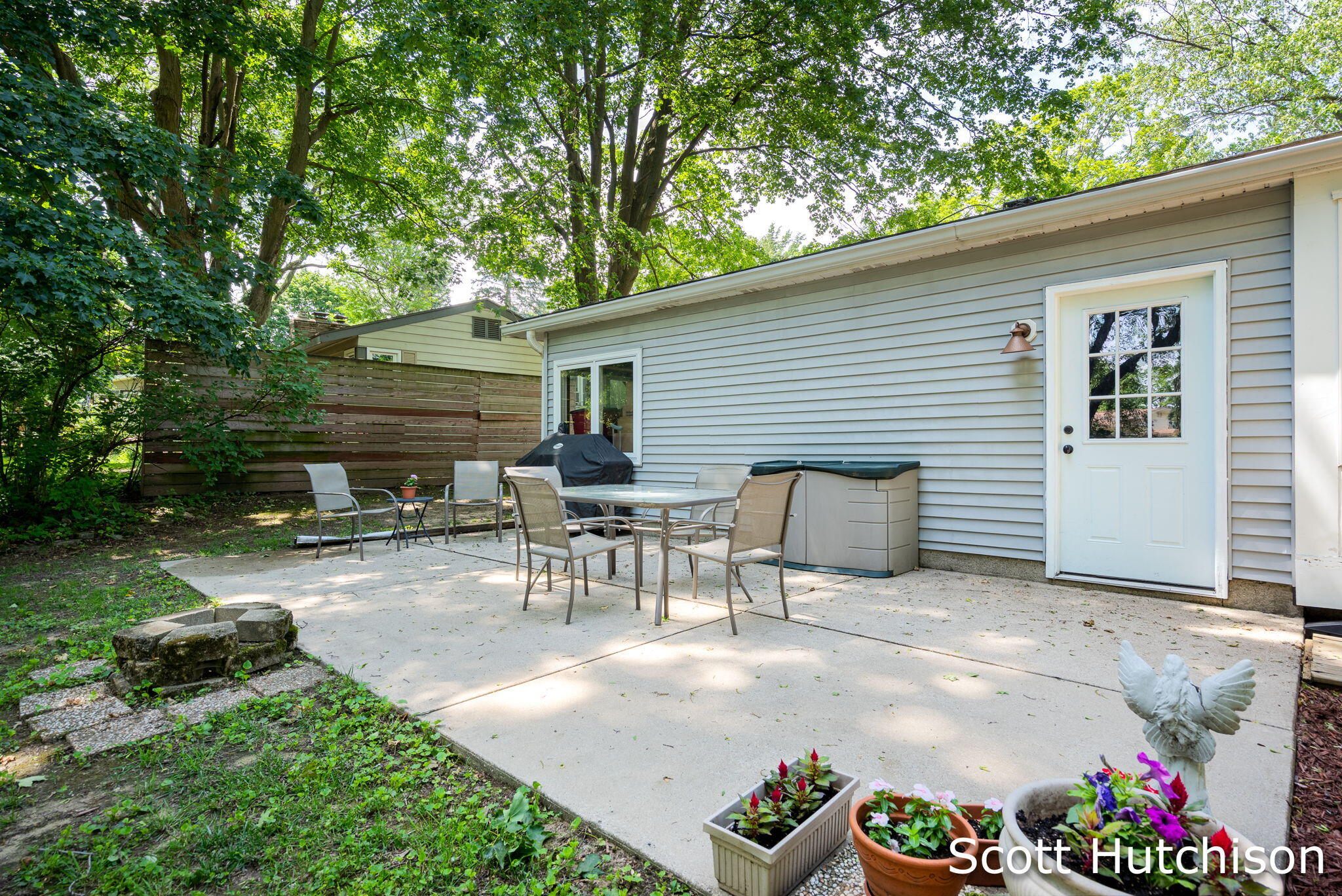 4316 Kennilworth Drive SE Grand Rapids MI 49546