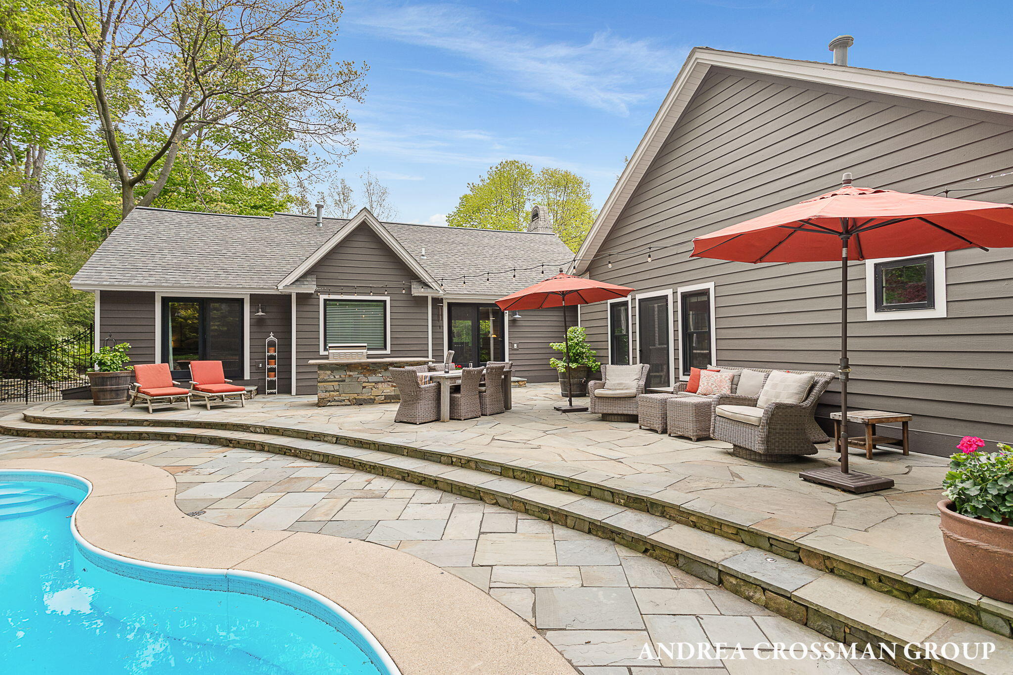 2338 Lakeshore Drive Fennville MI 49408