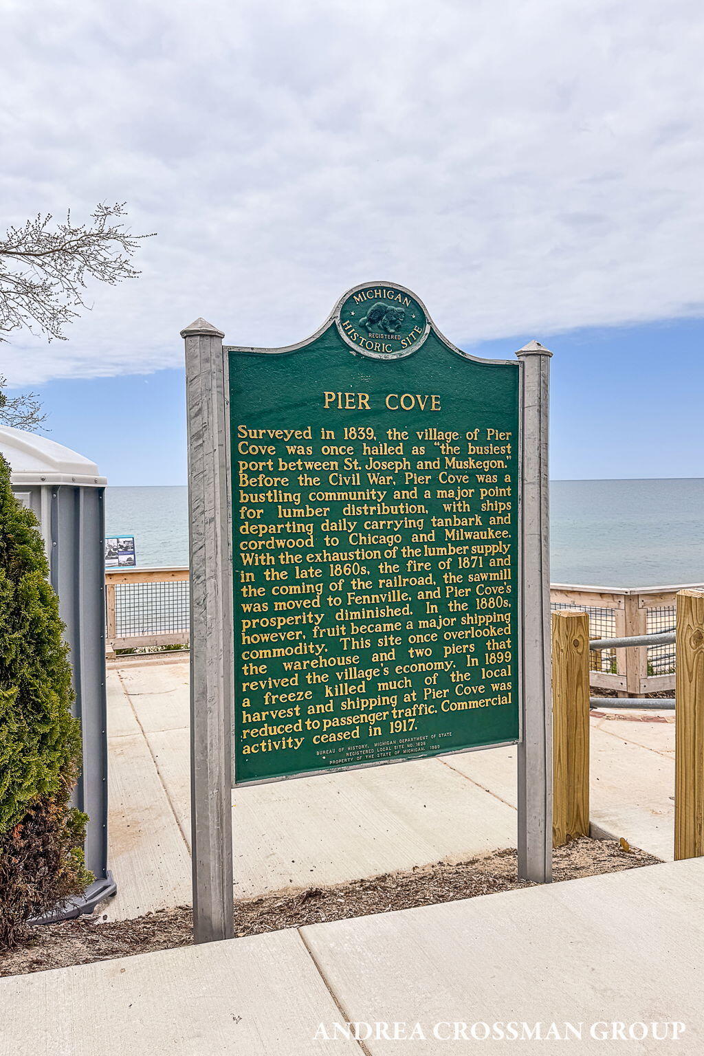 2338 Lakeshore Drive Fennville MI 49408