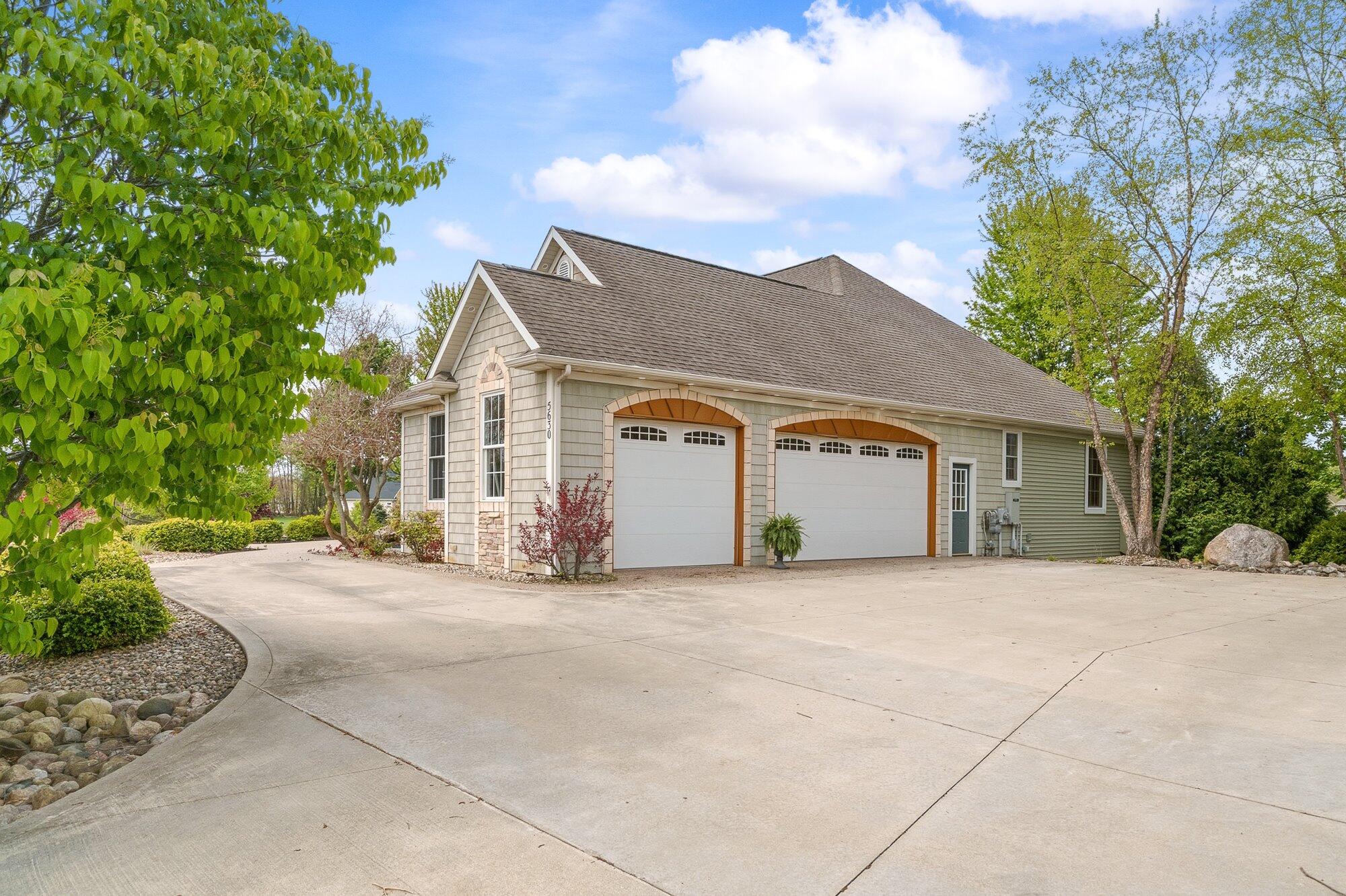 5630 Farallon Drive Kalamazoo MI 49009