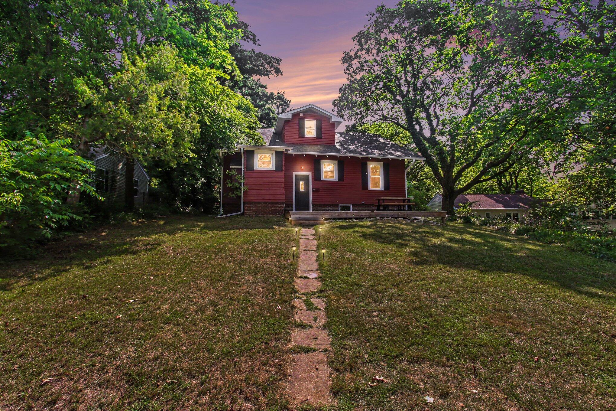 1217 Pinehurst Boulevard Kalamazoo MI 49006