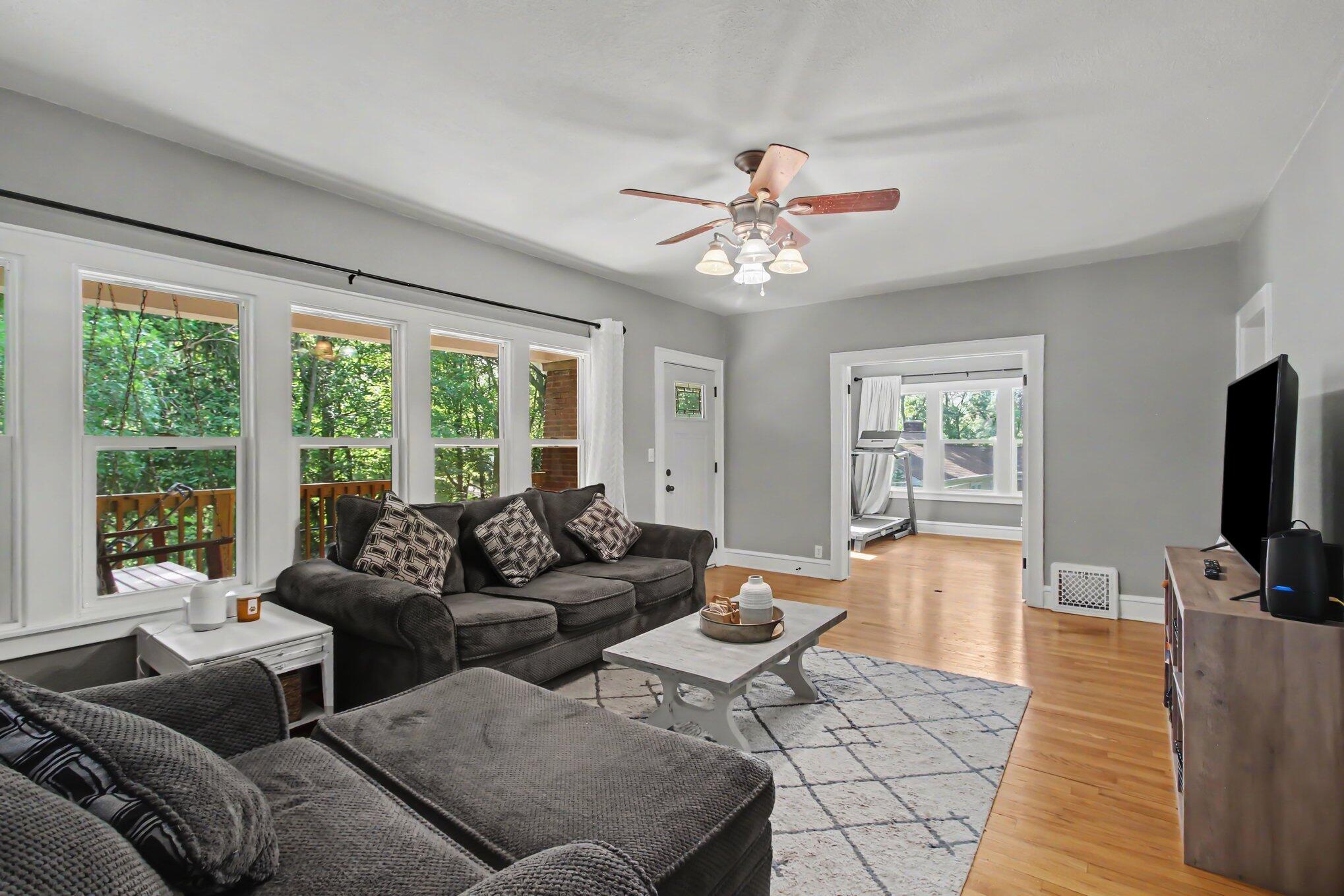 1217 Pinehurst Boulevard Kalamazoo MI 49006