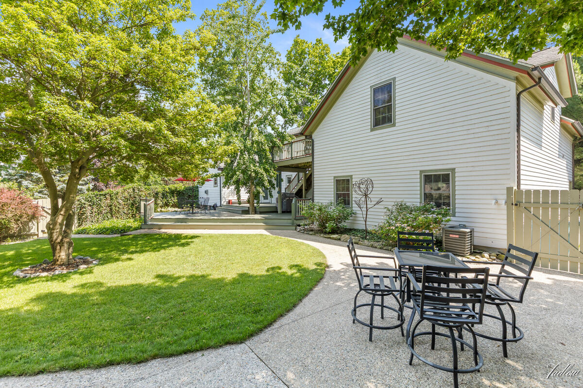 34 S Spring Street Douglas MI 49406