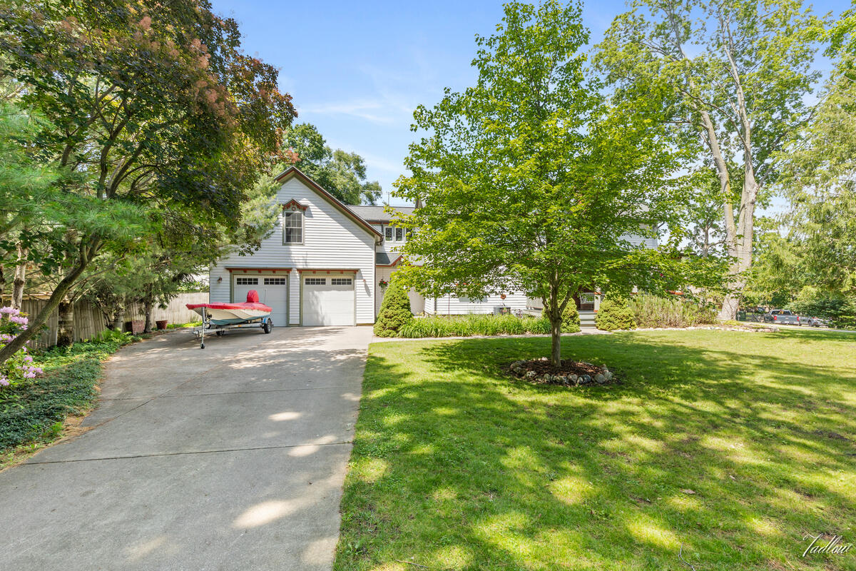 34 S Spring Street Douglas MI 49406