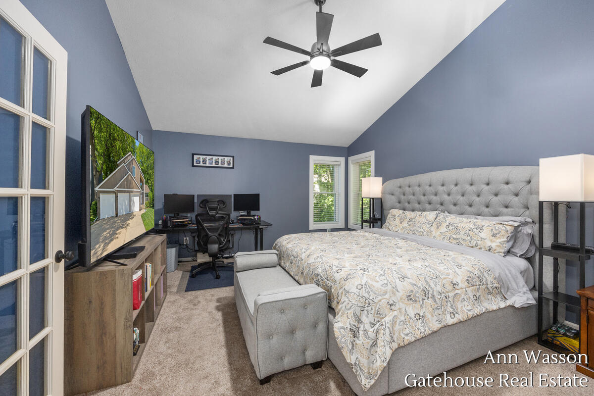 6007 Arroyo Vista Drive NE Rockford MI 49341