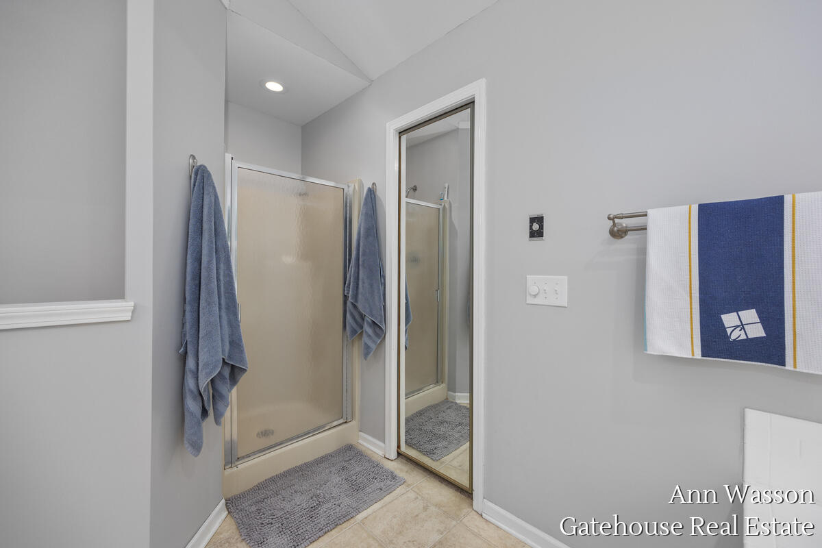 6007 Arroyo Vista Drive NE Rockford MI 49341