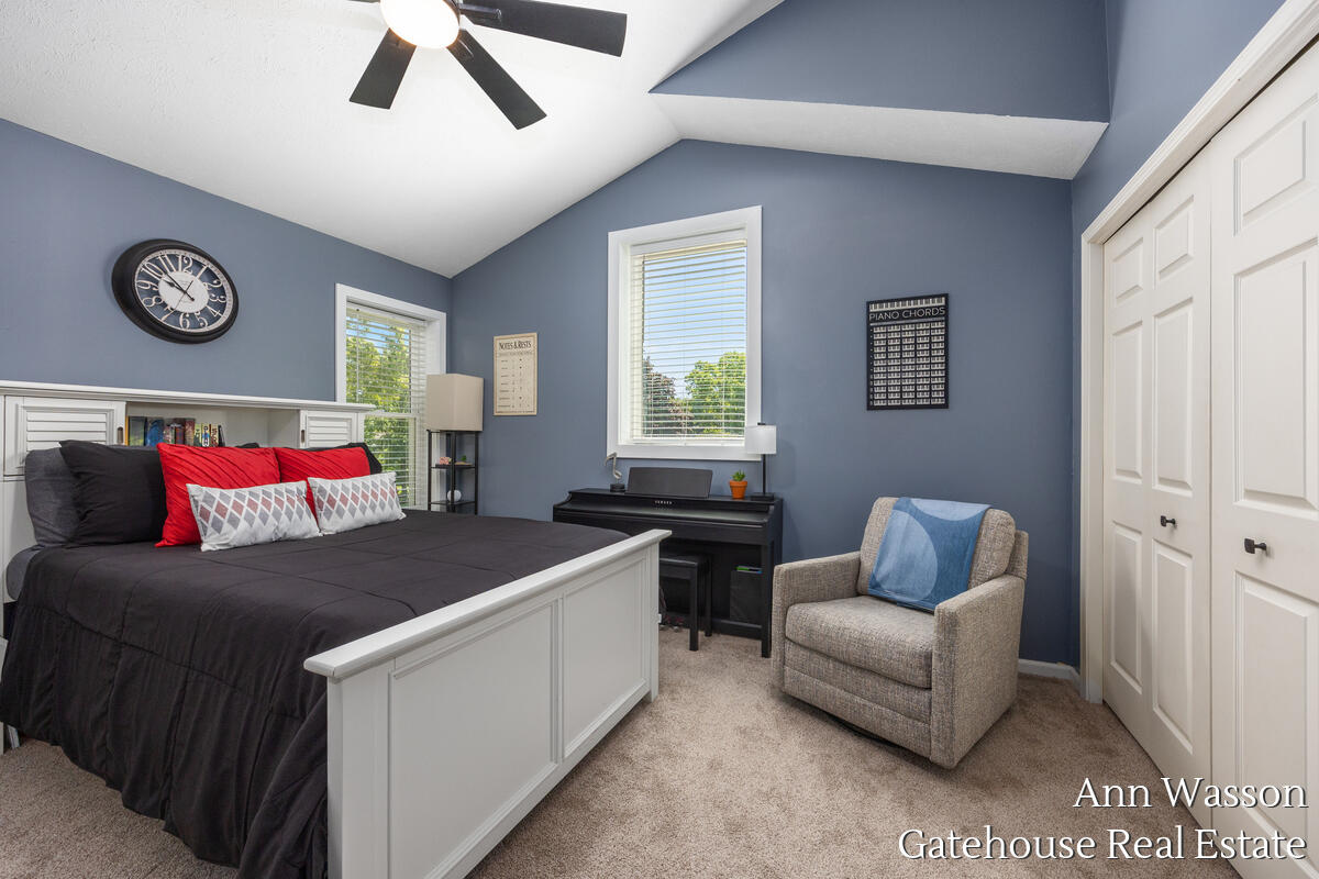 6007 Arroyo Vista Drive NE Rockford MI 49341