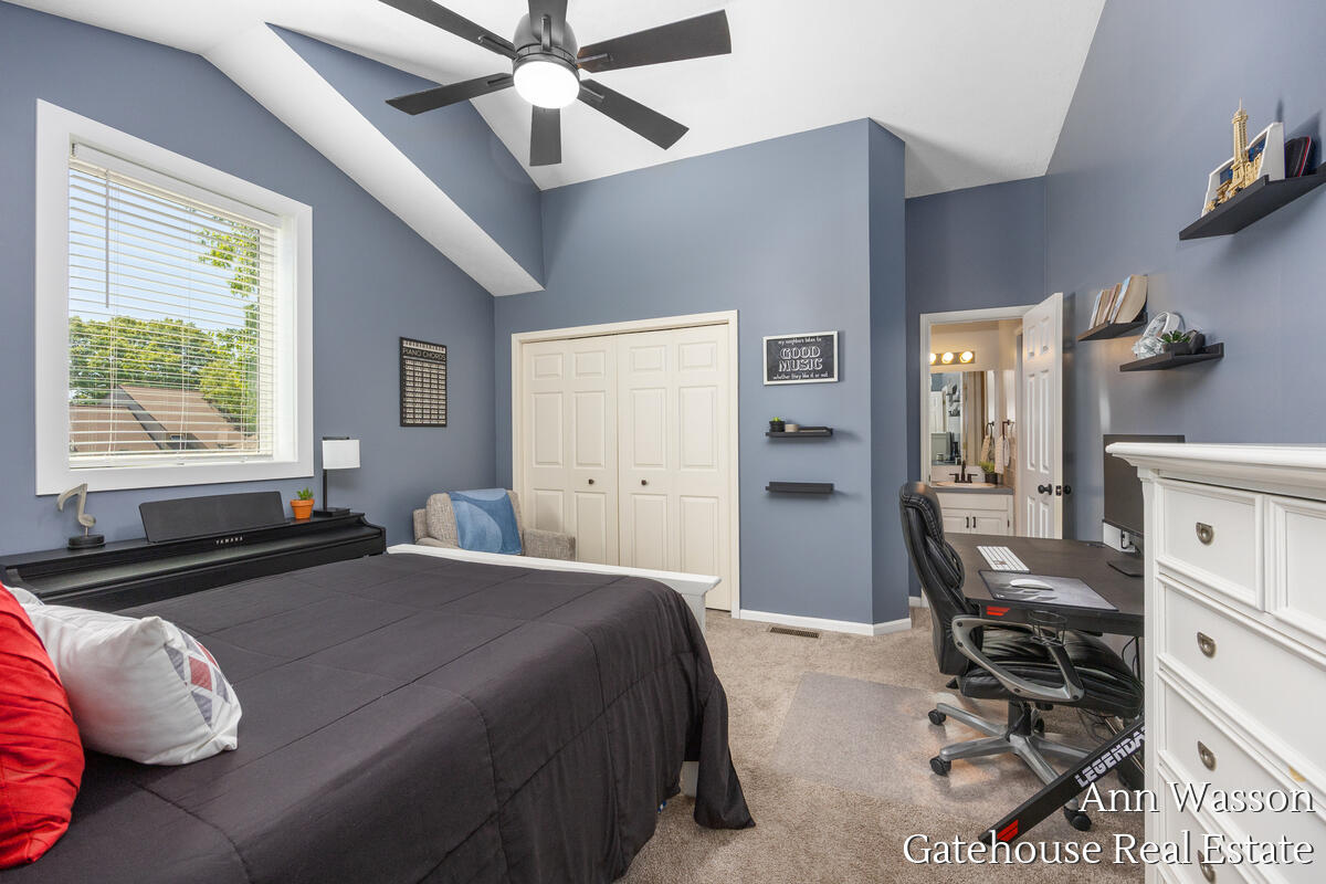 6007 Arroyo Vista Drive NE Rockford MI 49341