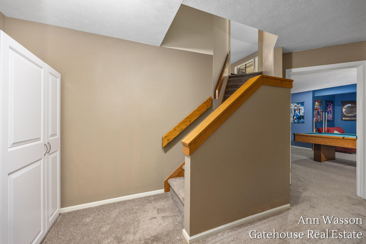 6007 Arroyo Vista Drive NE Rockford MI 49341