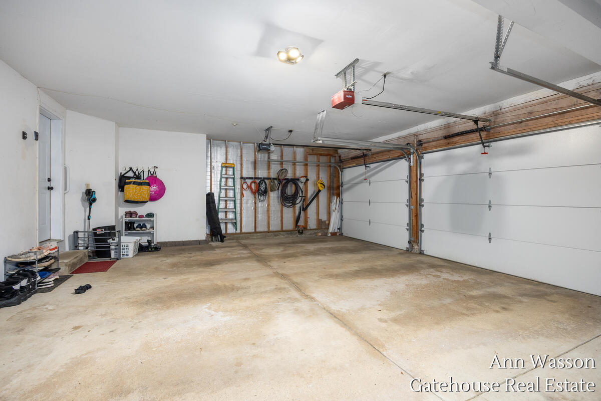 6007 Arroyo Vista Drive NE Rockford MI 49341