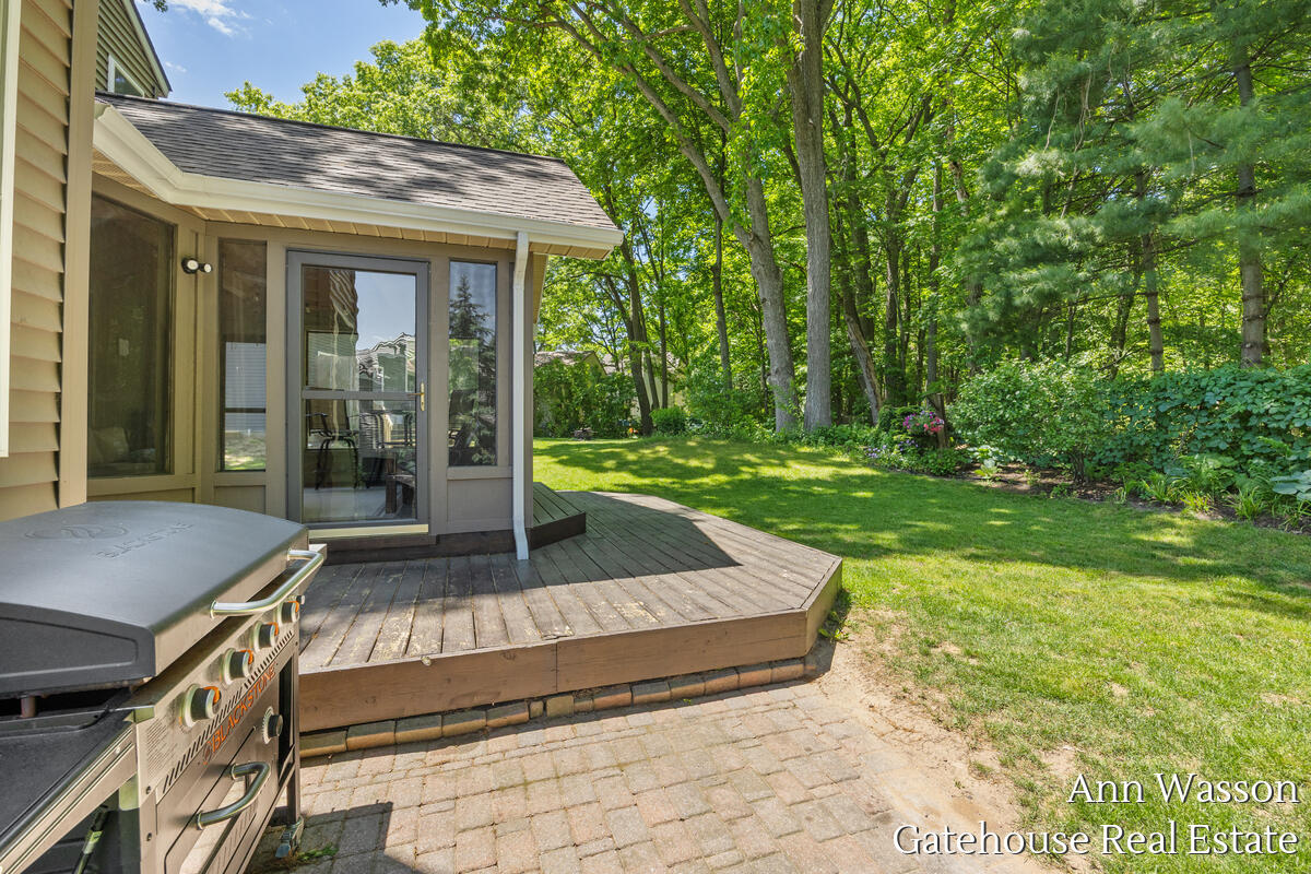 6007 Arroyo Vista Drive NE Rockford MI 49341
