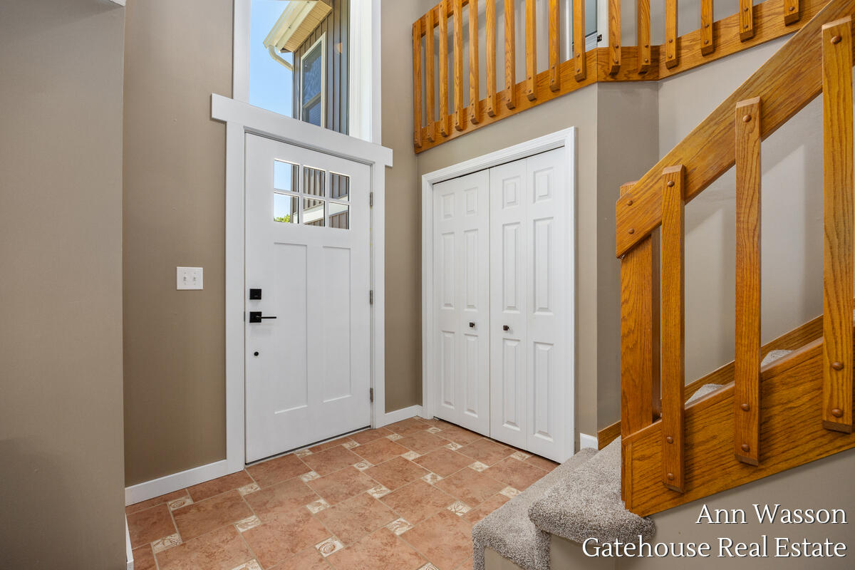 6007 Arroyo Vista Drive NE Rockford MI 49341