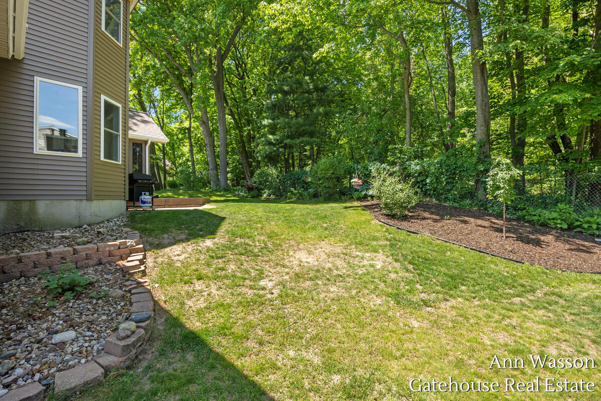 6007 Arroyo Vista Drive NE Rockford MI 49341