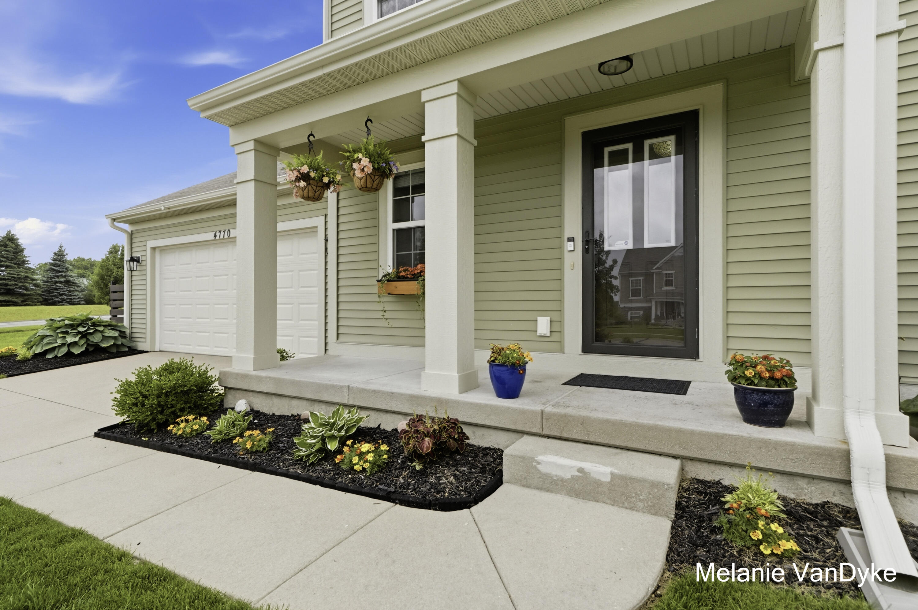 4770 Hidden Highland Drive NE Rockford MI 49341