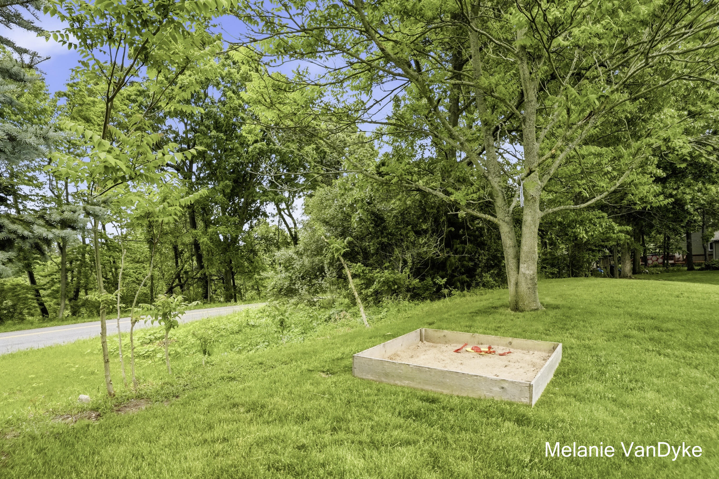 4770 Hidden Highland Drive NE Rockford MI 49341