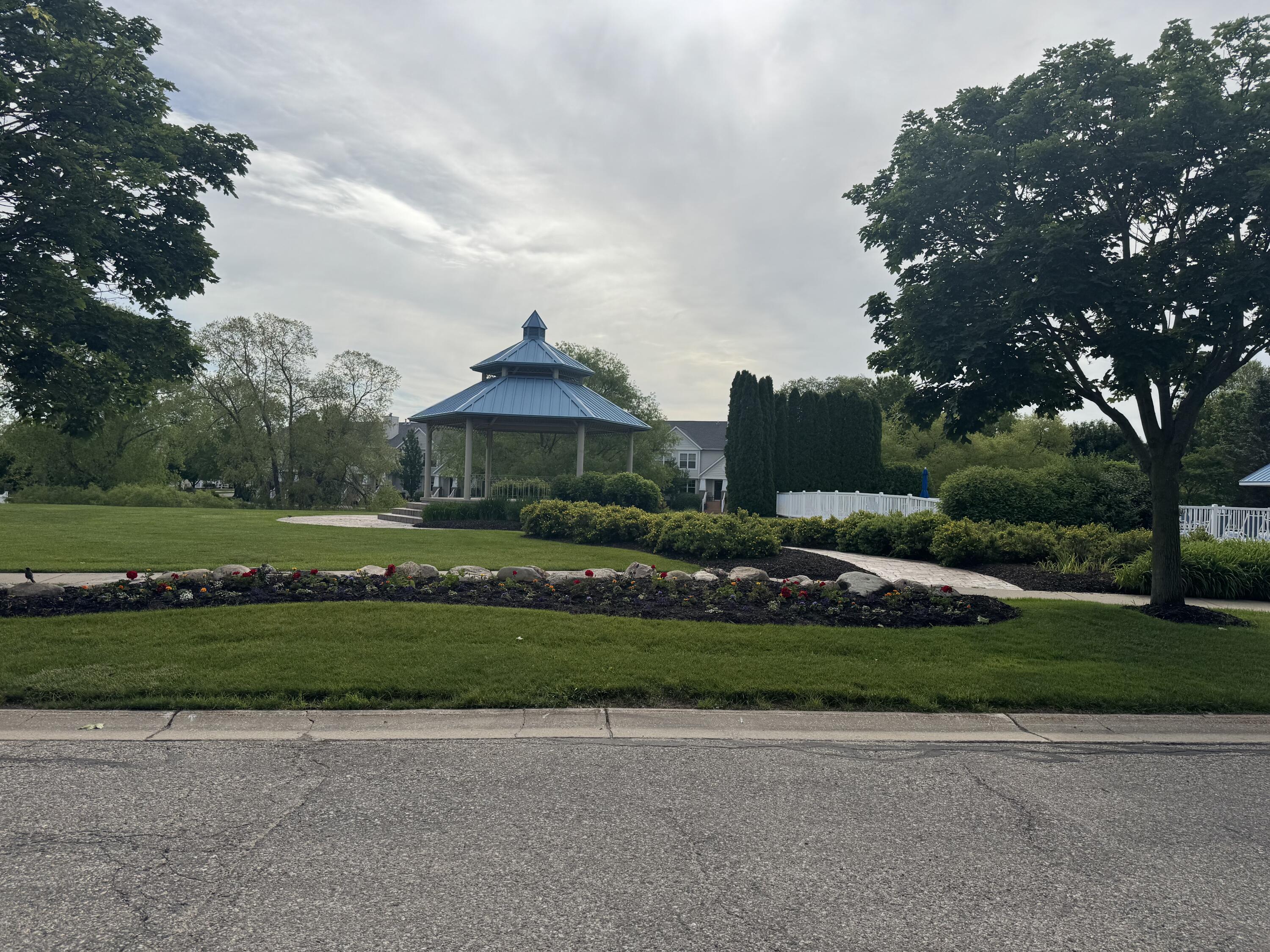 573 Brownstone Street Holland MI 49423